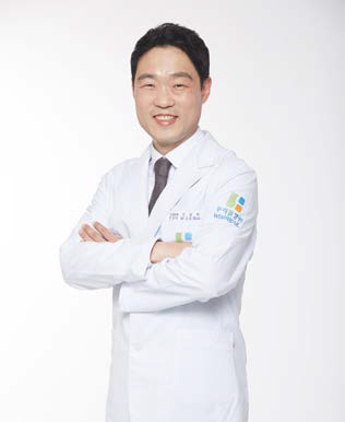 ‘신상하 병원장'의 사진이다.