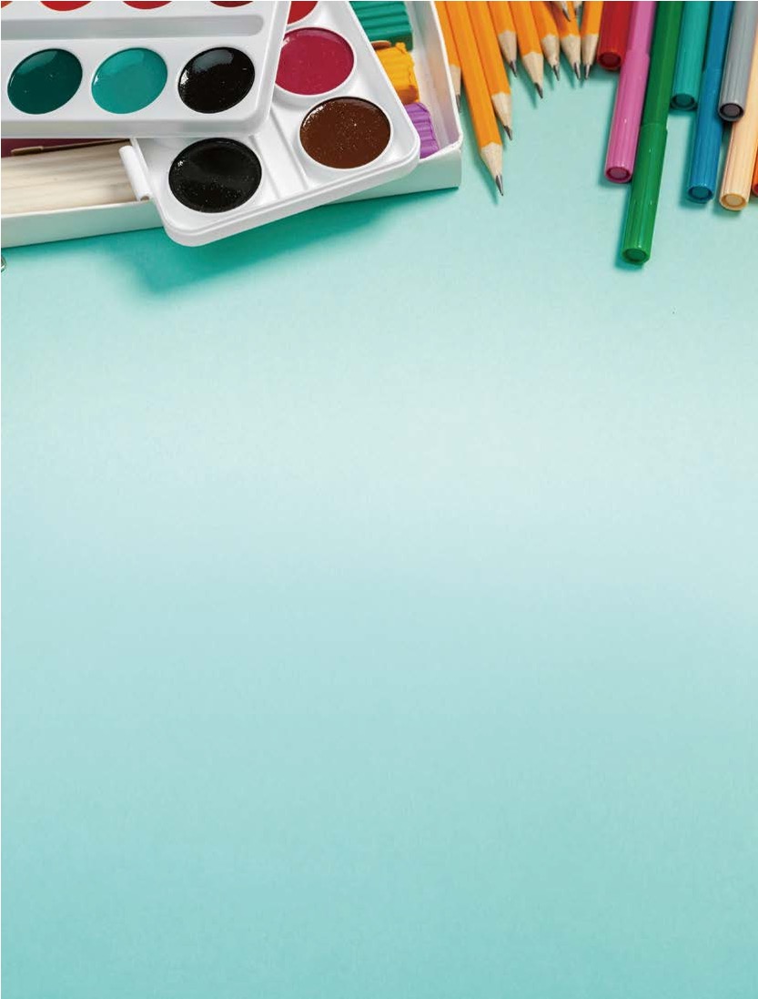'파스텔톤의 하늘색 배경 위로 수채화 물감 세트, 잘 깎인 연필들, 그리고 알록달록한 사인펜들이 깔끔하게 배치'되어 있습니다. 화면 하단에는 넉넉한 여백이 있어 창작의 시작을 기다리는 깨끗한 캔버스 같은 느낌을 줍니다.