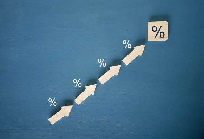 %에 %가 붙어 이율이 극대화하는듯한 '복리'를 표현한 이미지다.